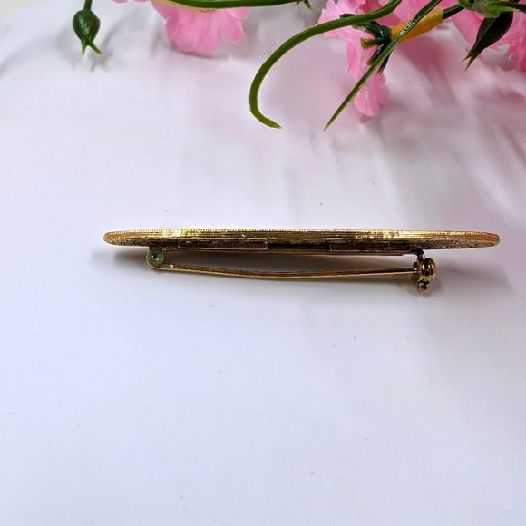 Gorgeous Gold Plated Engraved Bar Style Vintage Brooch - Picture 3 of 4